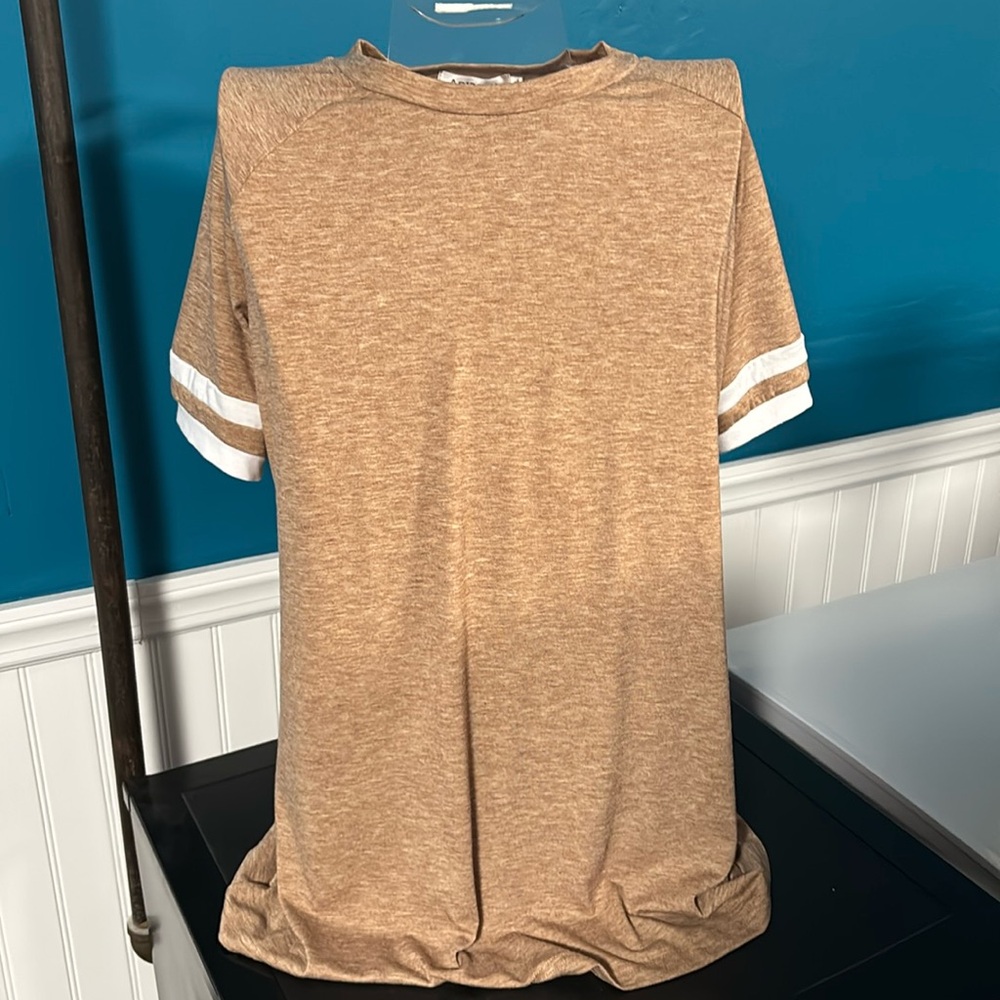 Adibosy T Shirt size XL